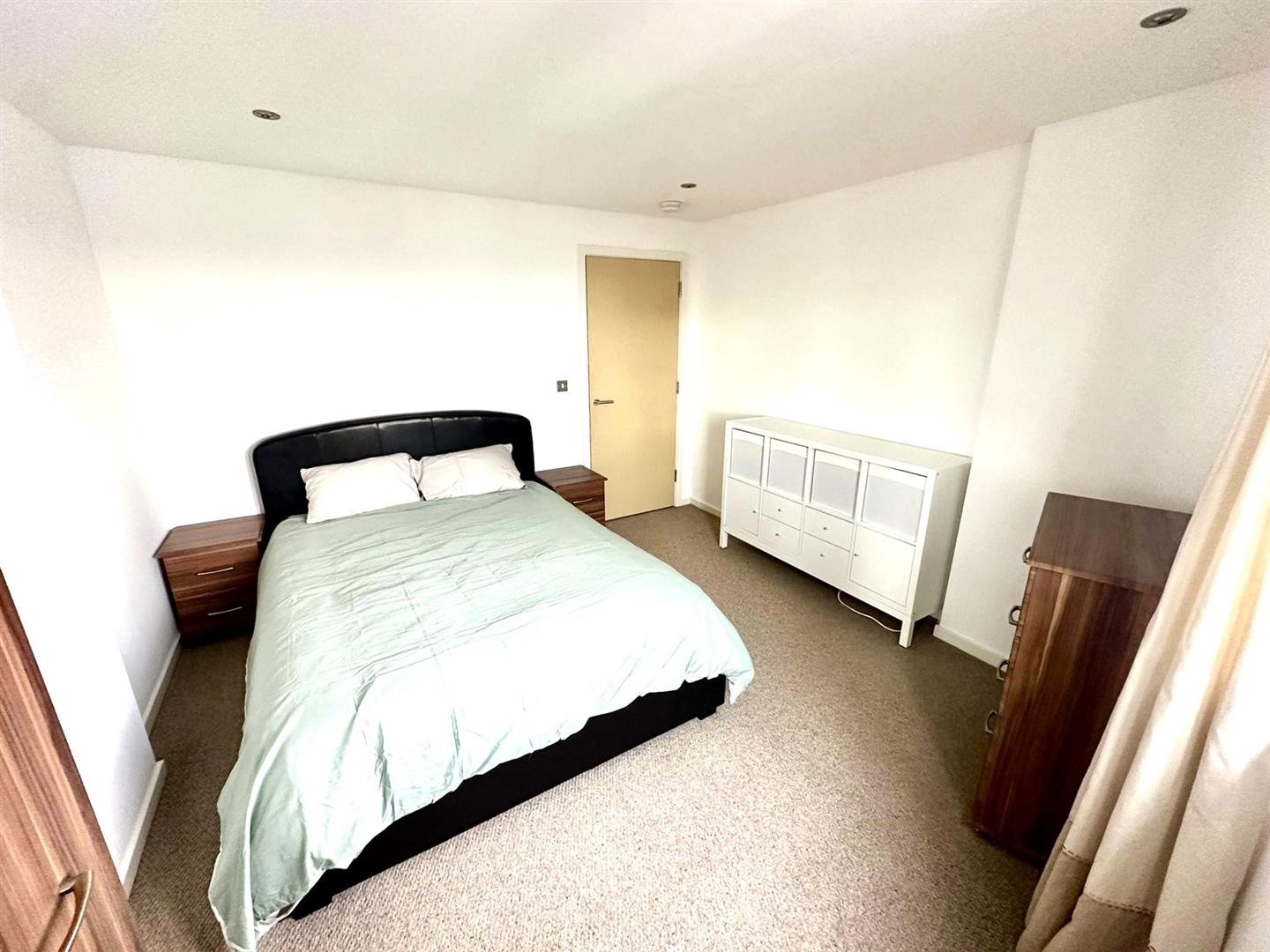 South Quay, Kings Road, Swansea, SA1 8AL